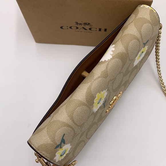 COACH Gemma Clutch Crossbody In Signature Canvas With Daisy Print - Picture 14 of 16